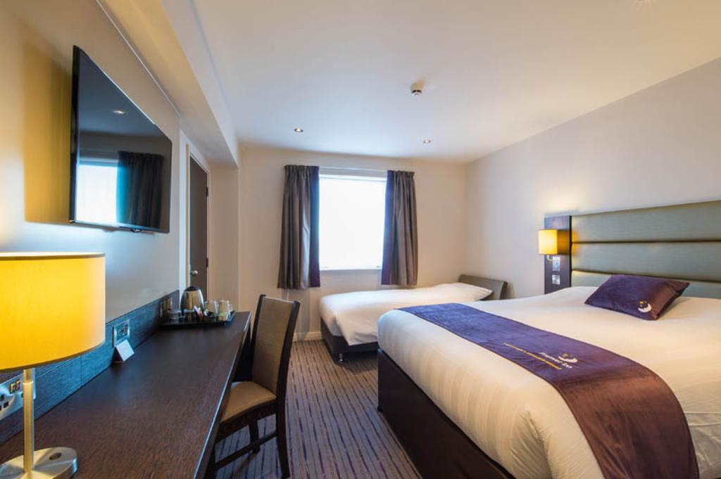 Premier Inn Peterborough - Ferry Meadows Εξωτερικό φωτογραφία