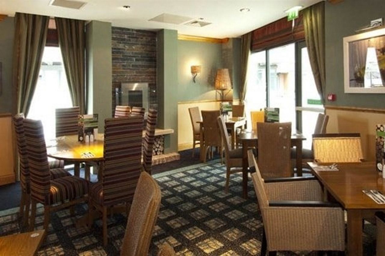 Premier Inn Peterborough - Ferry Meadows Εξωτερικό φωτογραφία